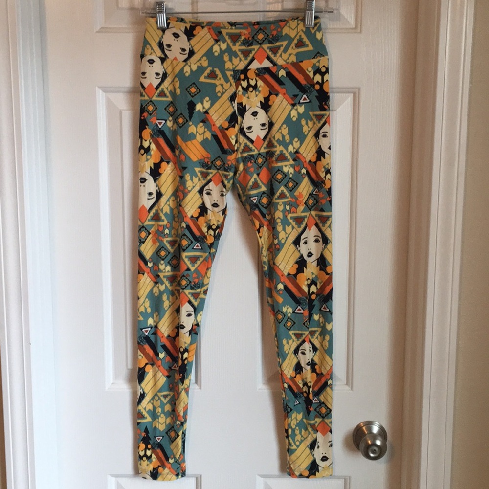 Disney Pocahontas Leggings!!!